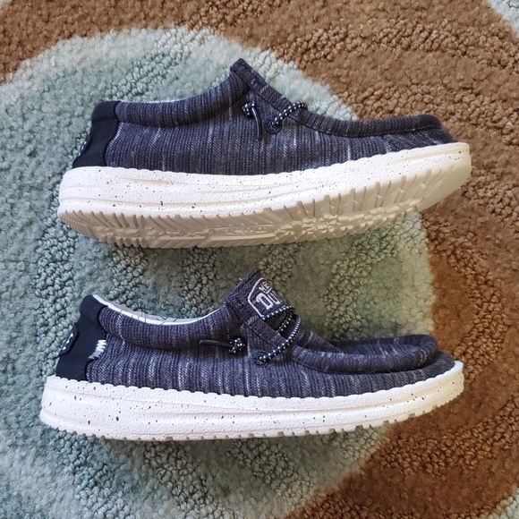 Hey Dude Wally Youth Stretch black/grey/white boys size 13 - Excellent used cond - Picture 4 of 9